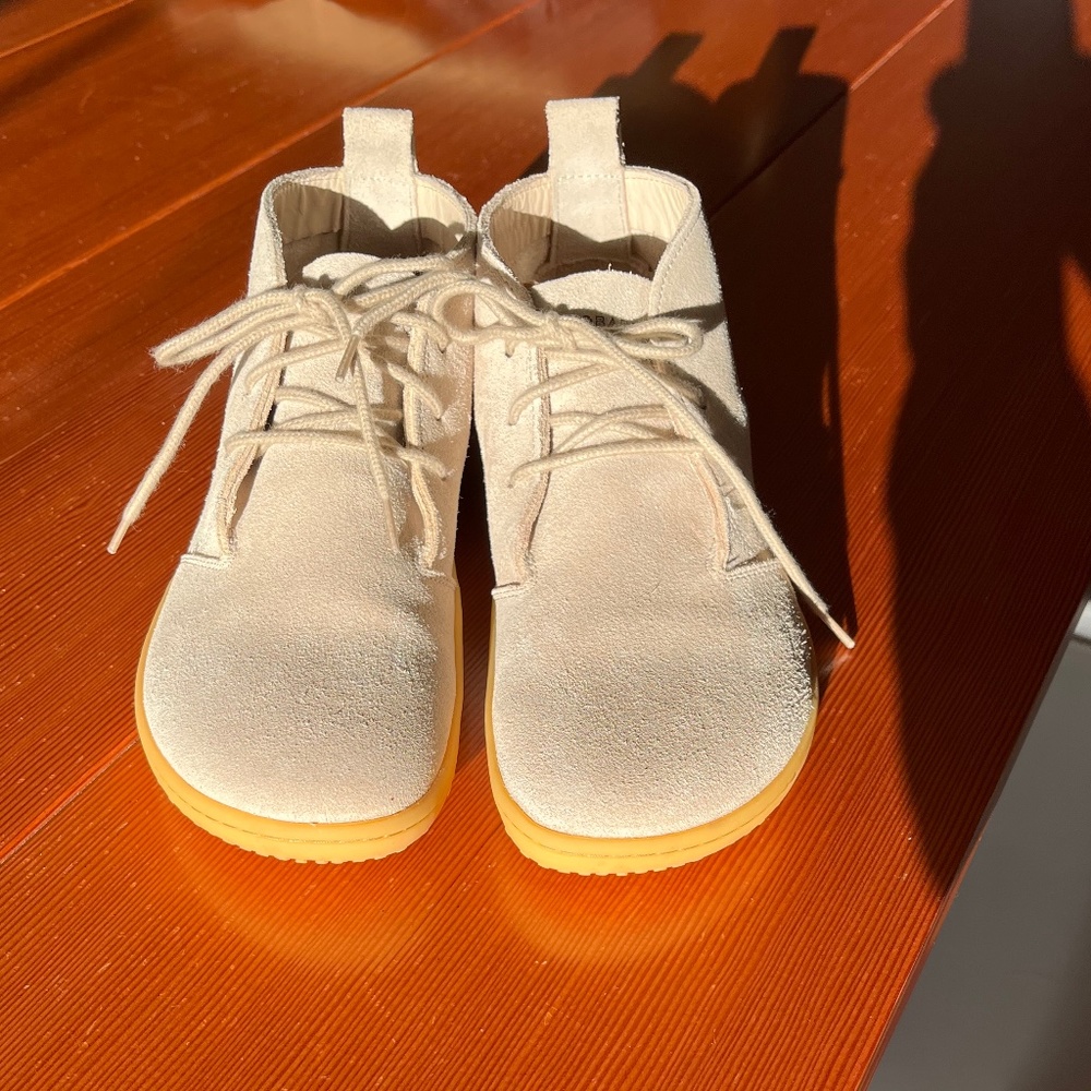 VIVOBAREFOOT GOBI III  WOMENS  SIZE 38